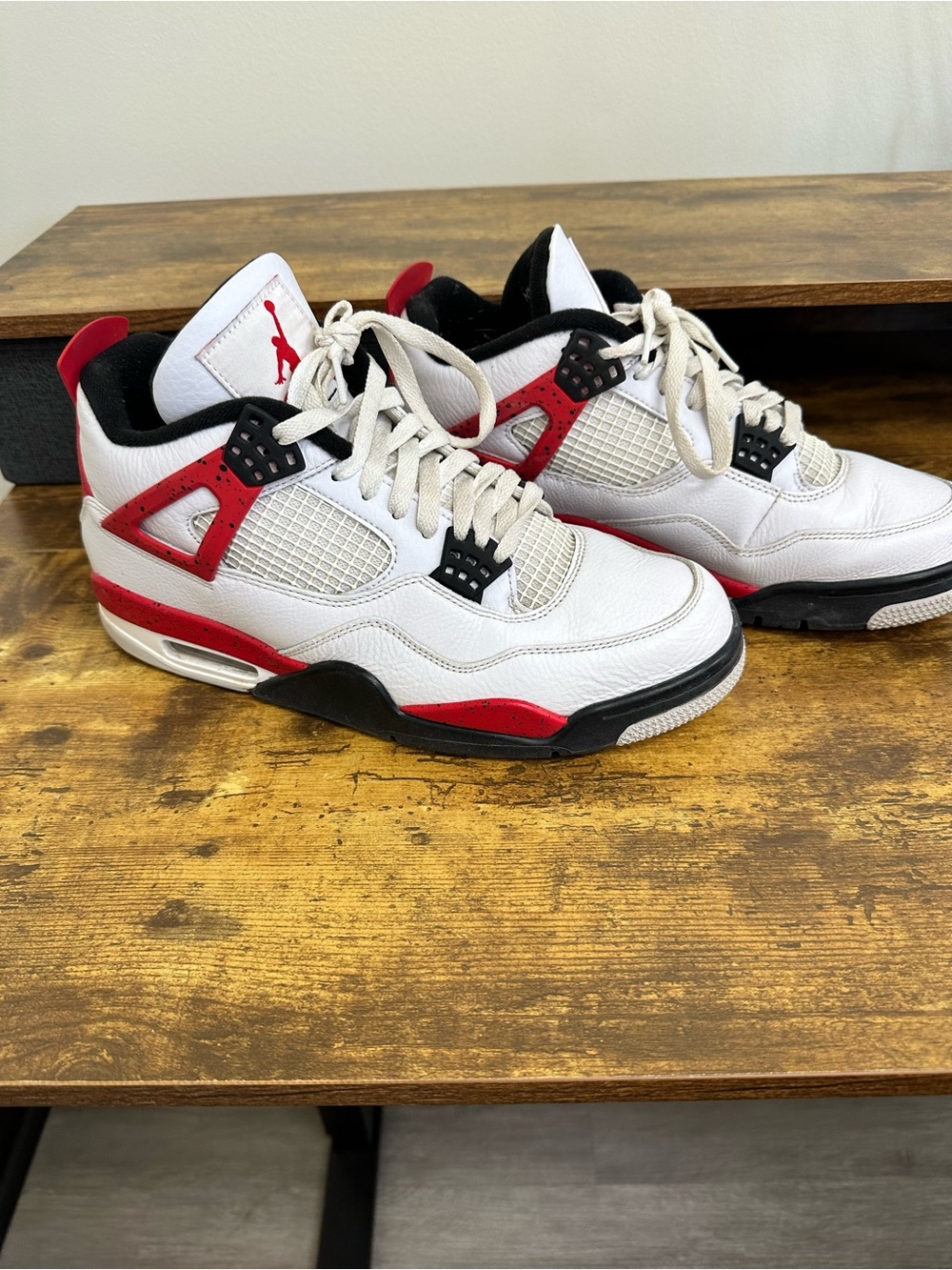 Jordan White / Red / Black Retro Sneakers - Men